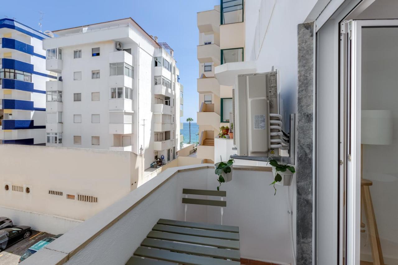 T2 Rosa Dos Ventos, A/C & Terrace - Casas & Papeis Apartment Armação de Pêra Екстериор снимка