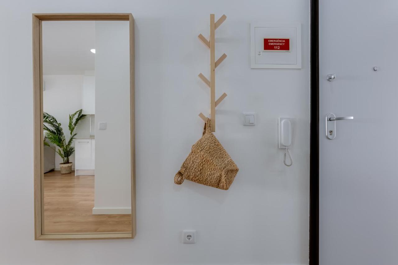 T2 Rosa Dos Ventos, A/C & Terrace - Casas & Papeis Apartment Armação de Pêra Екстериор снимка